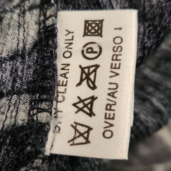 Liz Claiborne button front long skirt size 4 - Picture 9 of 9